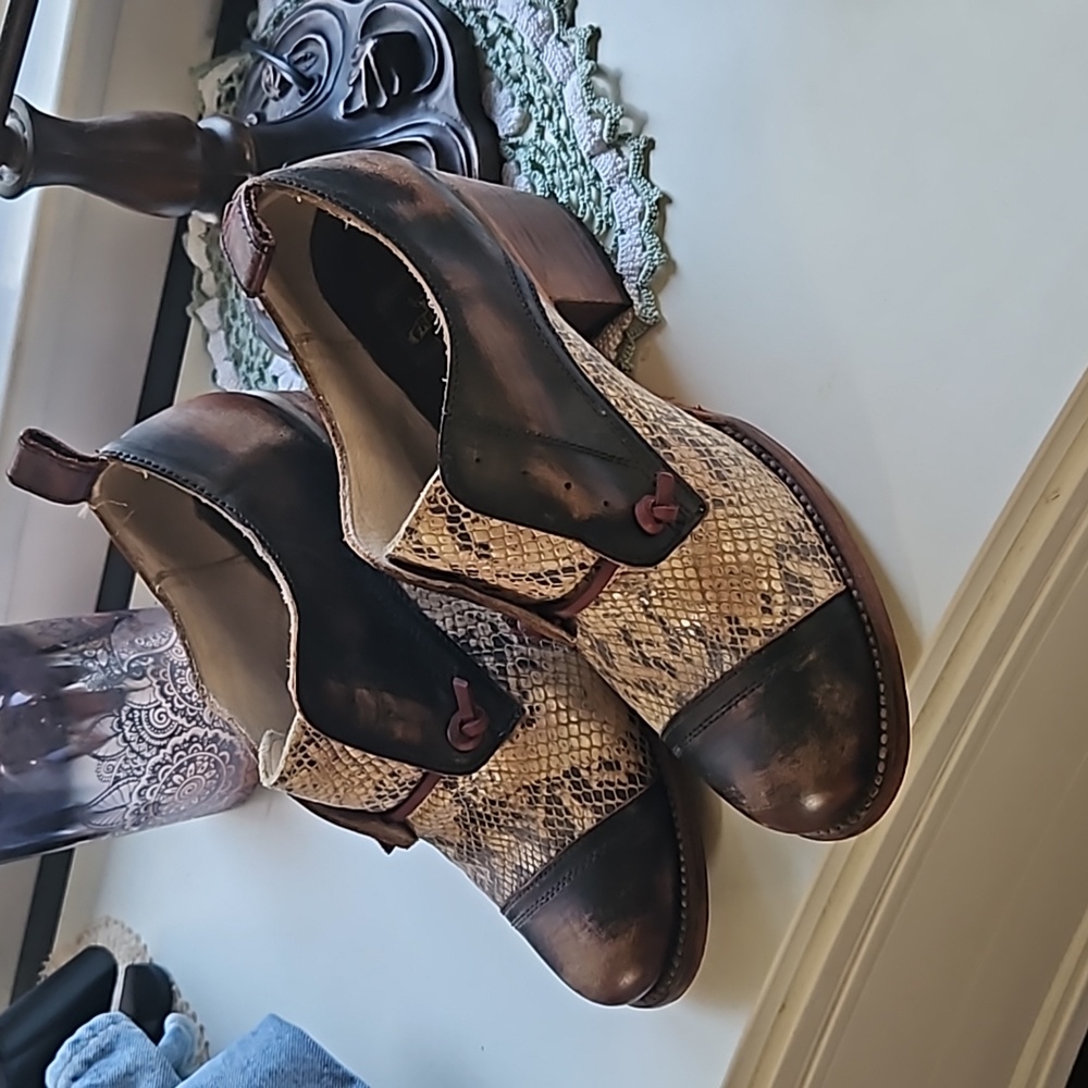 Freebird Catalina Sz 10 bootie